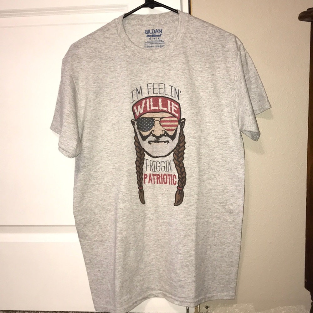 ‼️ Bundle 3/$20 - Willie Nelson Patriotic Unisex T-shirt